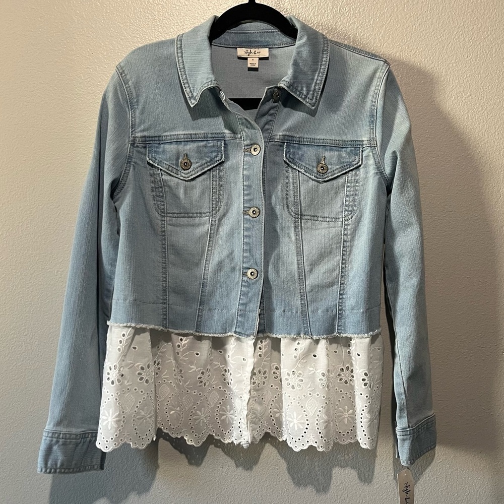 STYLE&CO- NWT Jean Denim Jacket Light Washed Blue and White Size S